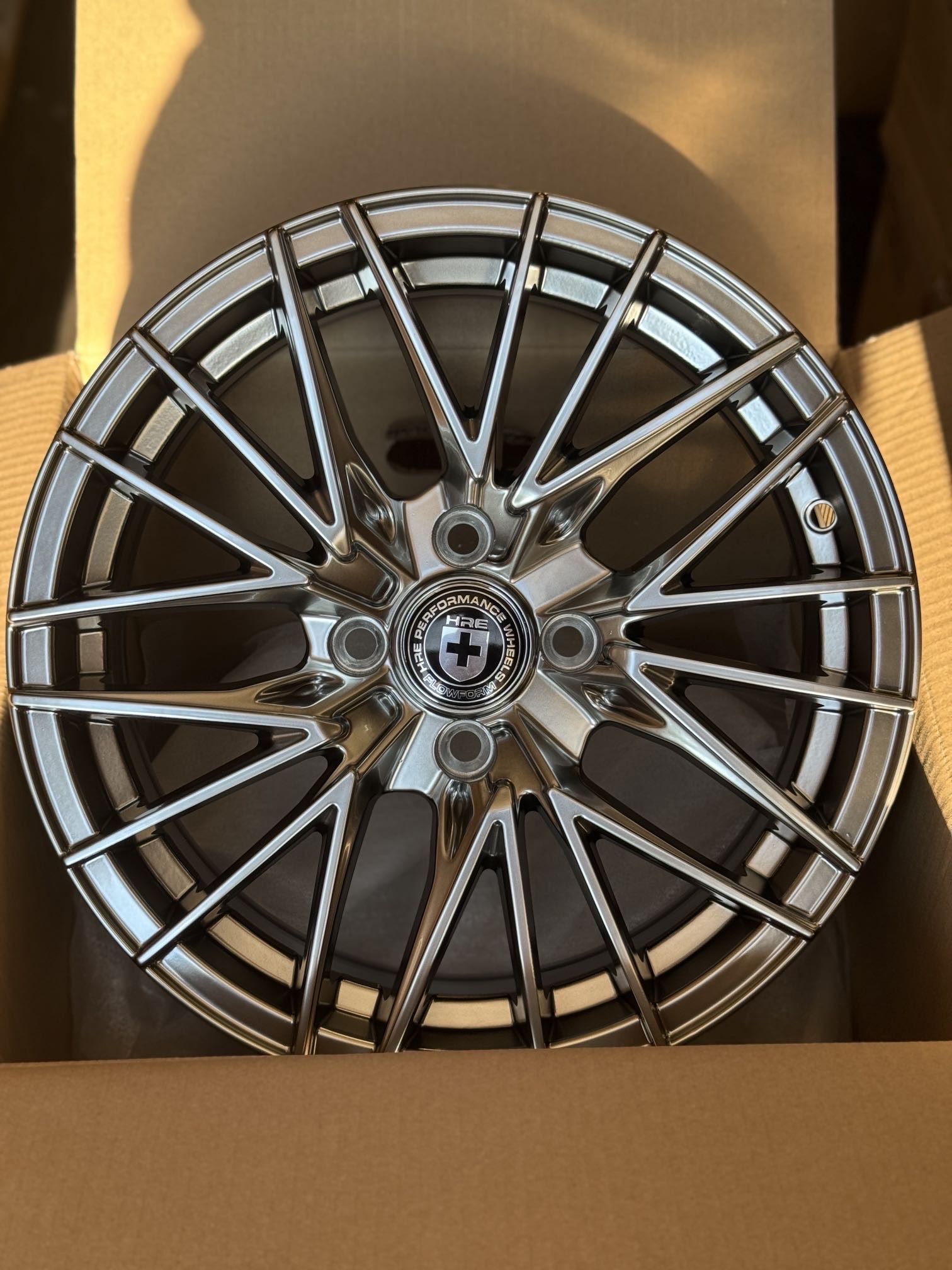 Диск STG BN-2428 6.5x15 4/100 ET35 D67.1 HB