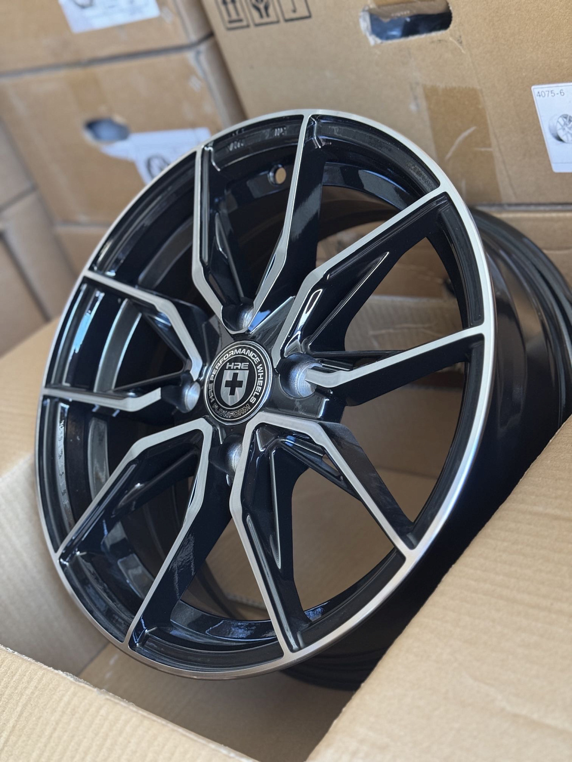 Диск STG XN-5093 5.5x14 4/100 ET35 D67.1 BMF